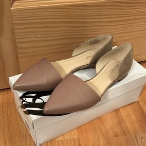 Nine West Elegant Tan Women's Flats